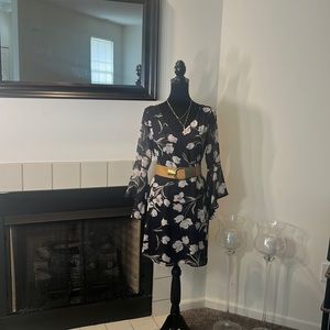 Flowing Navy blue Floral print dress 👗